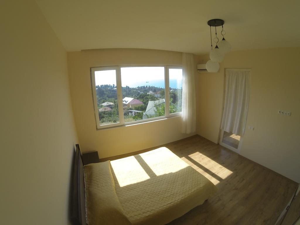Apartments Sunset Paradise Makhinjauri Pokoj fotografie